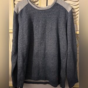 Tommy Bahama Blue and Gray Crewneck Sweater